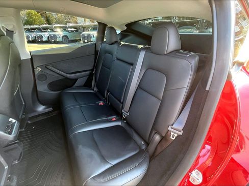Used 2023 Tesla Model Y Long Range image 24