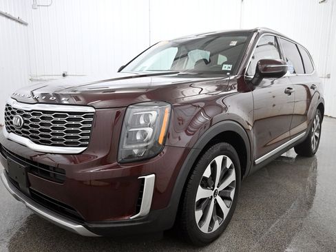 Used 2021 Kia Telluride EX w/ EX Premium Package image 26