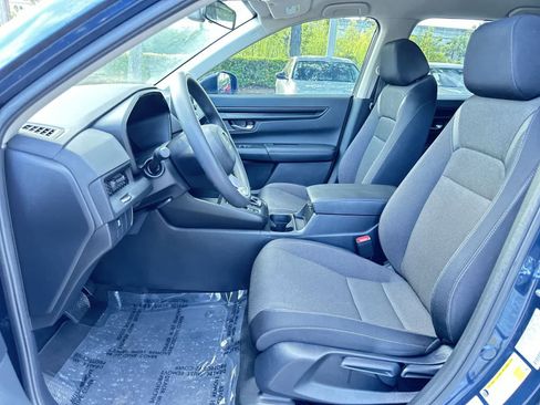 Used 2024 Honda CR-V LX image 29