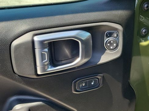 Used 2022 Jeep Wrangler Unlimited Sport AWD/4WD image 30