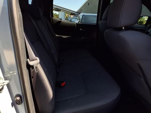 Used 2019 Toyota Tacoma TRD Sport w/ Technology Package AWD/4WD image 21