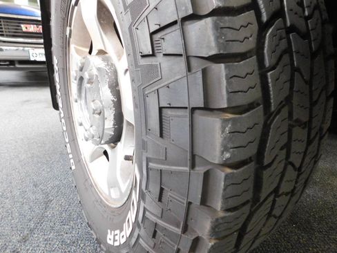 Used 2012 Ford F250 XLT AWD/4WD image 17