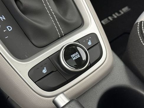 New 2026 Hyundai Venue SEL image 26