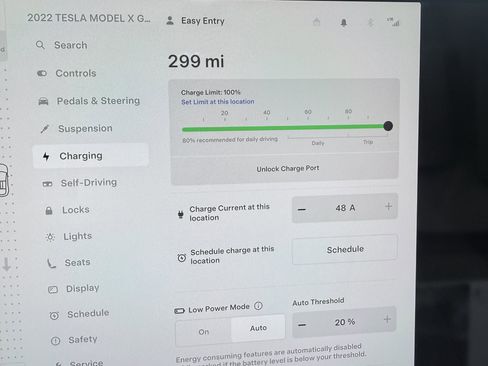 Used 2022 Tesla Model X AWD/4WD image 2