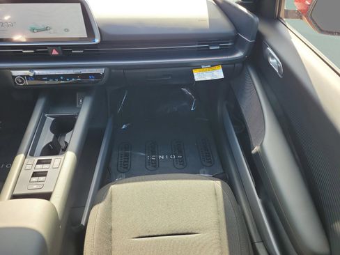 New 2025 Hyundai Ioniq 6 SE image 10