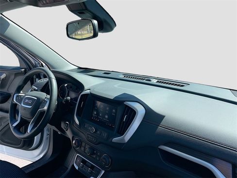 Used 2022 GMC Terrain SLE w/ Driver Convenience Package image 20