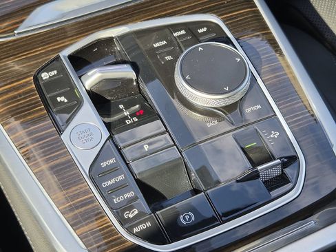 Used 2026 BMW X7 xDrive40i AWD/4WD image 19