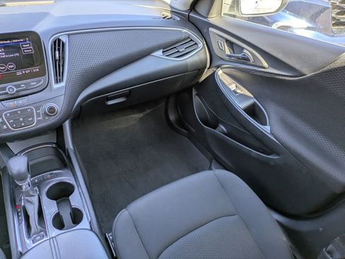Used 2024 Chevrolet Malibu LT image 16