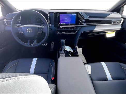 New 2026 Toyota Camry SE image 6