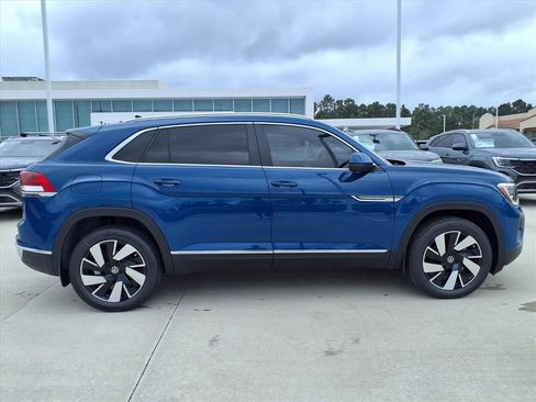 New 2026 Volkswagen Atlas Cross Sport SEL AWD/4WD image 4