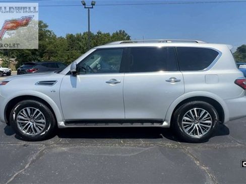 Used 2021 Nissan Armada SL w/ Captain's Chairs Package image 5