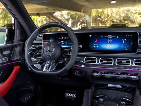 Used 2025 Mercedes-Benz GLE 63 AMG S image 40