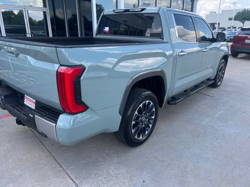 Used 2026 Toyota Tundra Limited AWD/4WD image 16