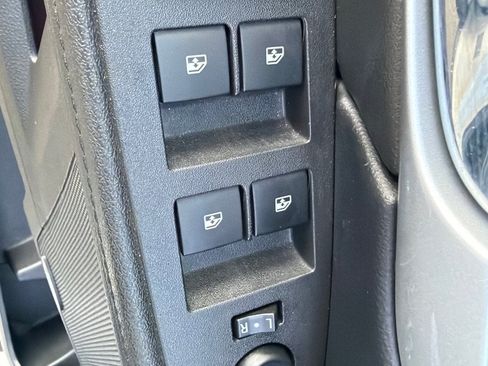 Used 2017 GMC Terrain SLT w/ Memory Package FWD image 28