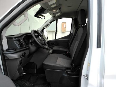 Used 2025 Ford Transit 350 XLT RWD image 12