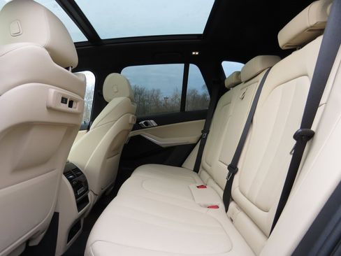 Used 2020 BMW X5 xDrive40i w/ Convenience Package image 20