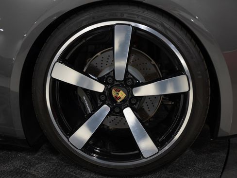 Used 2023 Porsche 911 Carrera 4S image 26