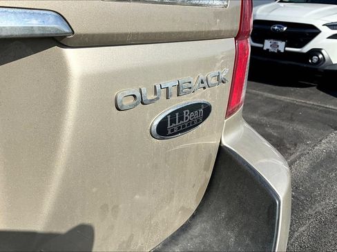 Used 2008 Subaru Outback 2.5i Limited L.L. Bean AWD/4WD image 19