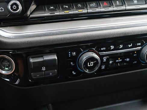 Used 2023 Chevrolet Silverado 1500 High Country image 41