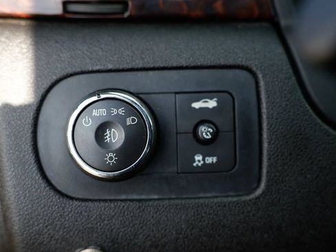 Used 2013 Chevrolet Impala LTZ FWD image 41