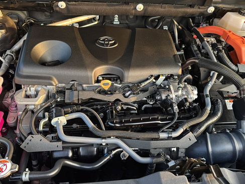 Used 2023 Toyota RAV4 XSE image 31