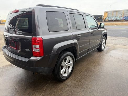 Used 2015 Jeep Patriot Latitude image 9
