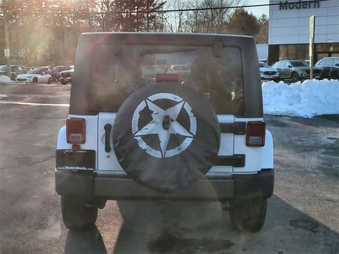 Used 2017 Jeep Wrangler Unlimited Sport image 5