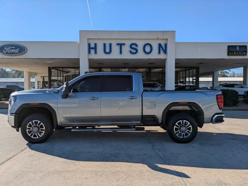 Used 2024 GMC Sierra 2500 SLE image 1