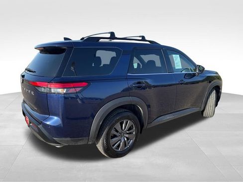 Certified 2026 Nissan Pathfinder SV AWD/4WD image 8