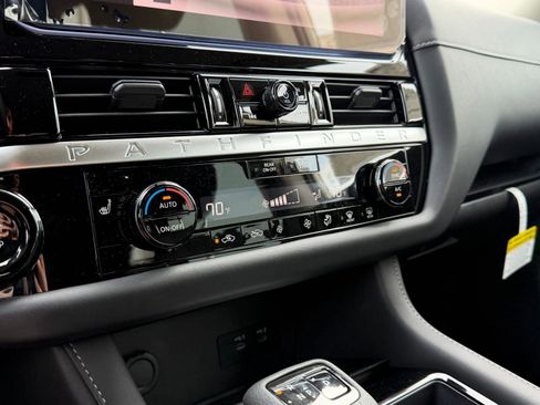 New 2026 Nissan Pathfinder SV AWD/4WD image 28