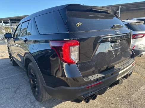 Used 2022 Ford Explorer ST w/ ST Street Pack image 4