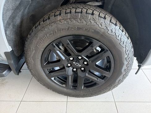 Used 2024 Chevrolet Silverado 1500 RST w/ Z71 Off-Road Package AWD/4WD image 14