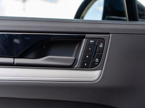 New 2026 Porsche Cayenne Coupe AWD/4WD image 28