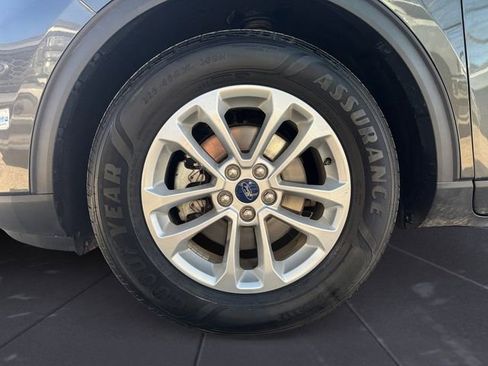 Used 2020 Ford Escape S image 14