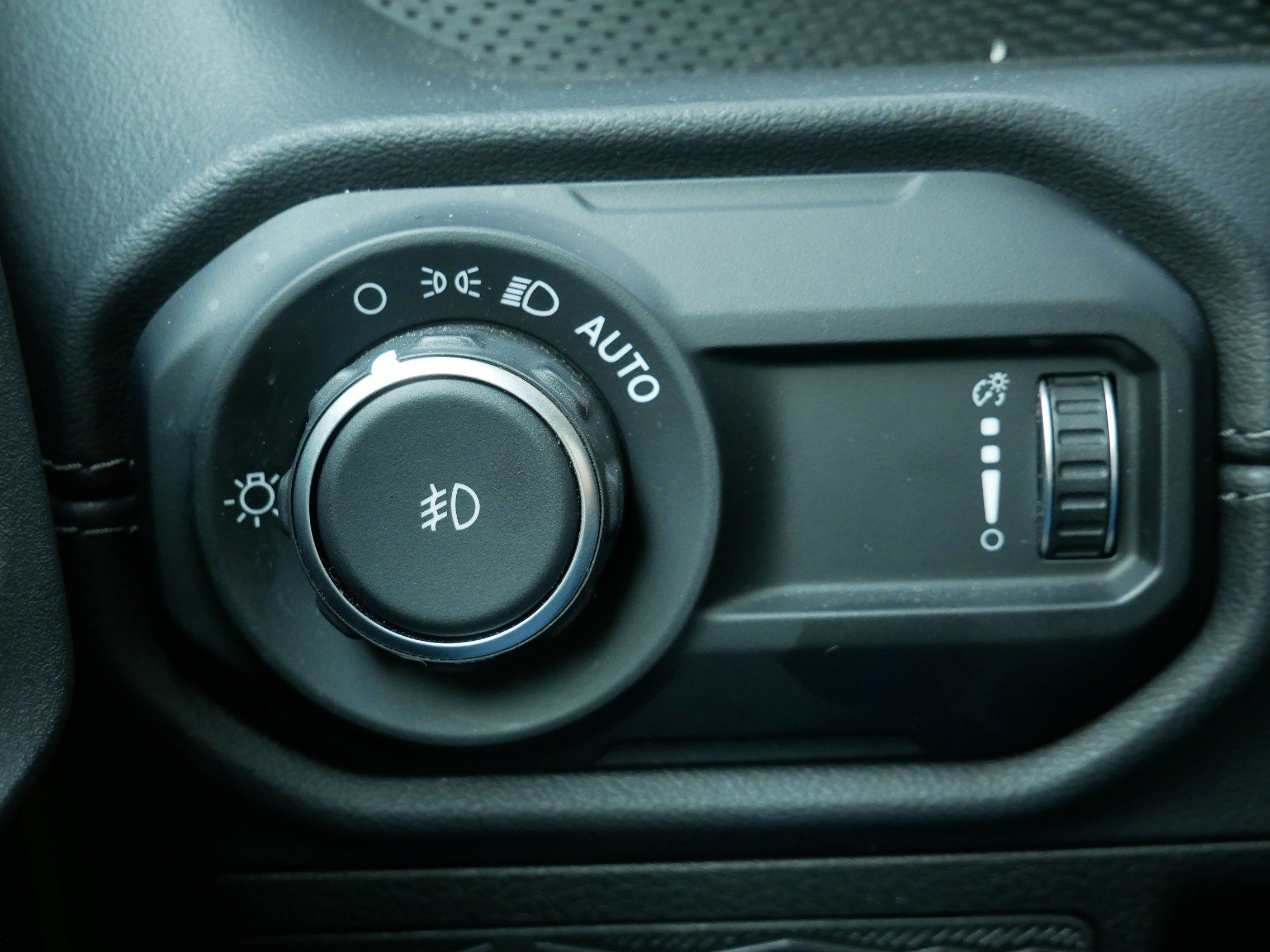 Used 2024 Jeep Wrangler Unlimited Rubicon AWD/4WD image 16