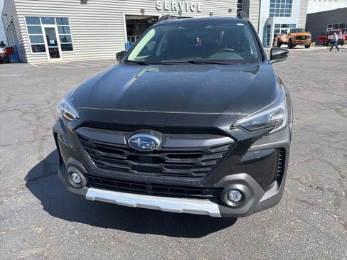 Used 2025 Subaru Outback Limited AWD/4WD image 13