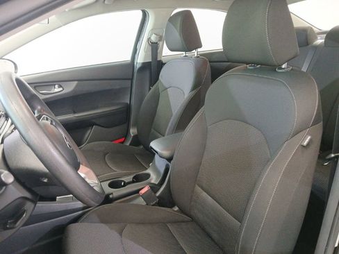 Used 2019 Kia Forte LXS FWD image 13