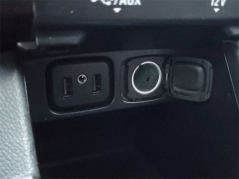 Used 2020 Buick Encore Preferred w/ Safety Package image 29