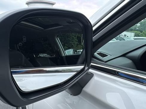 Used 2024 Honda CR-V EX image 15