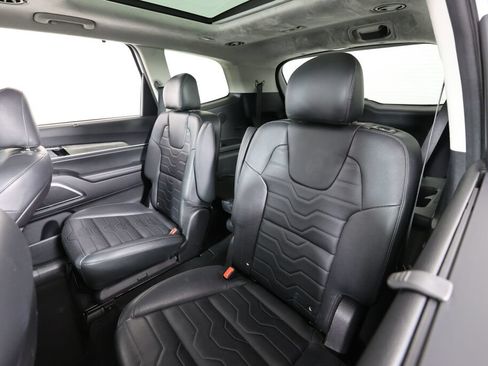 Used 2021 Kia Telluride SX w/ SX Prestige Package AWD/4WD image 16