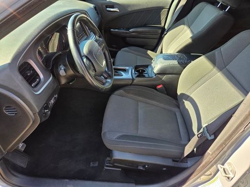 Used 2022 Dodge Charger SXT w/ Blacktop Package RWD image 13