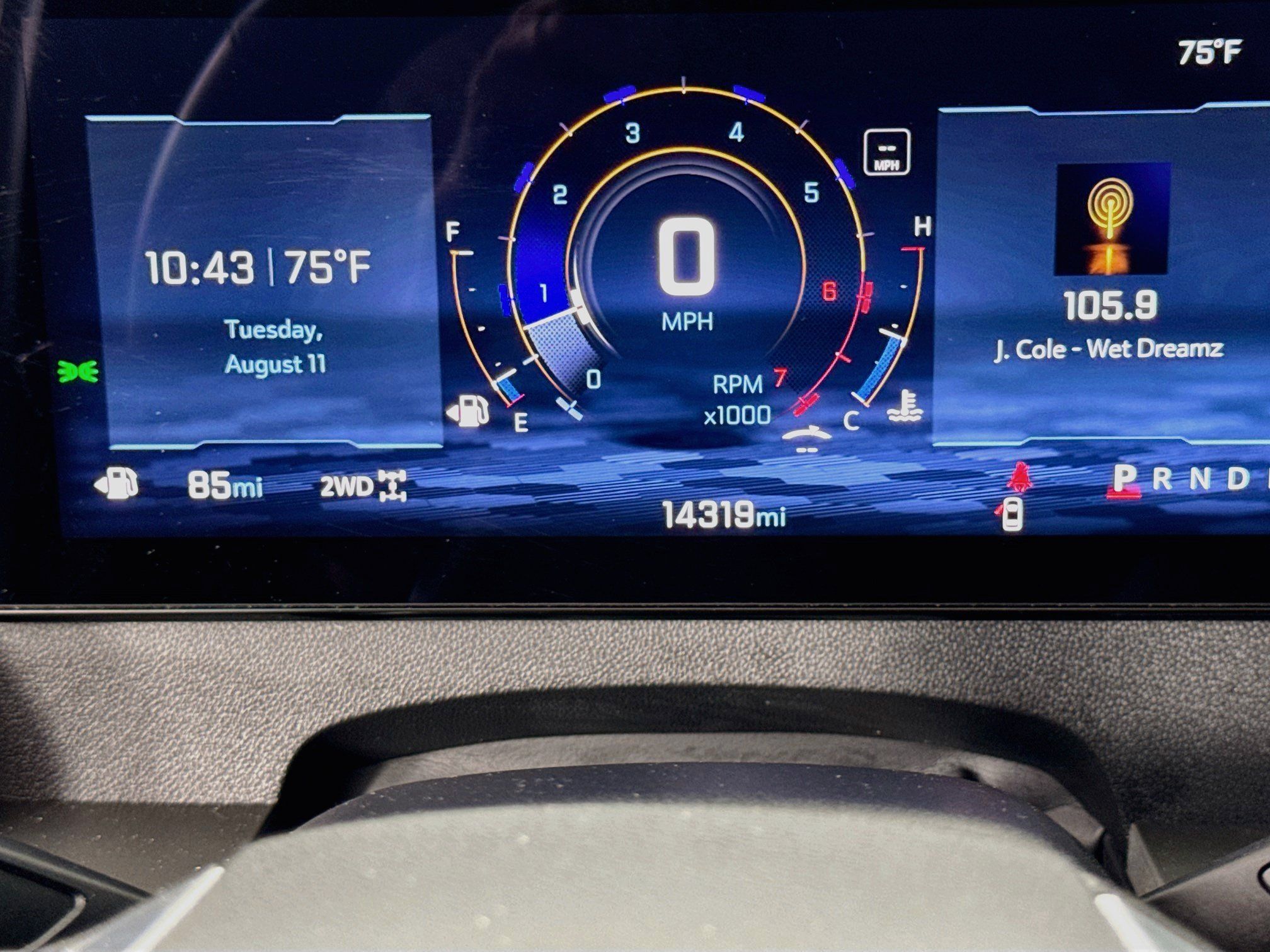 Used 2025 Chevrolet Traverse LT w/ Driver Confidence Package AWD/4WD image 14