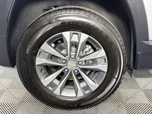 Used 2026 Chevrolet Equinox LT FWD image 31