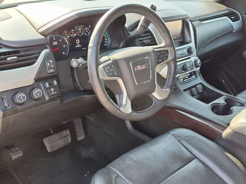 Used 2017 GMC Yukon SLT w/ Open Road Package AWD/4WD image 10