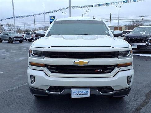 Used 2018 Chevrolet Silverado 1500 LT w/ All Star Edition image 17