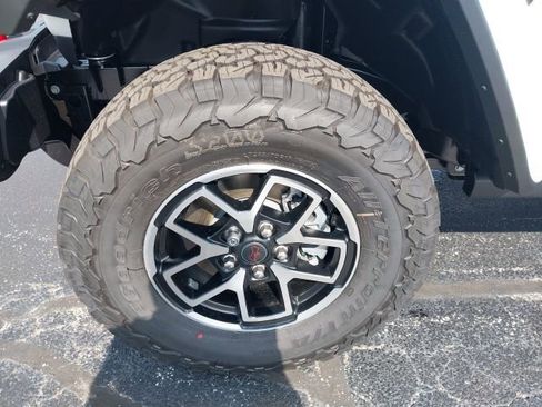 New 2025 Jeep Wrangler Rubicon image 15