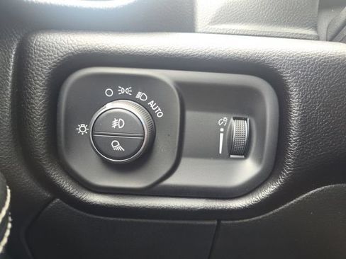 Certified 2025 RAM 2500 Big Horn AWD/4WD image 12