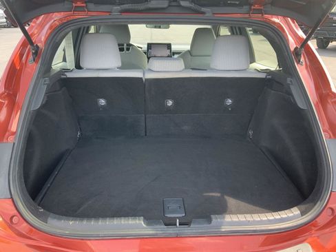 Used 2019 Toyota Corolla SE w/ Carpet Mat Package FWD image 11