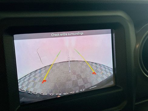 Used 2023 Jeep Wrangler Unlimited w/ Convenience Group image 22