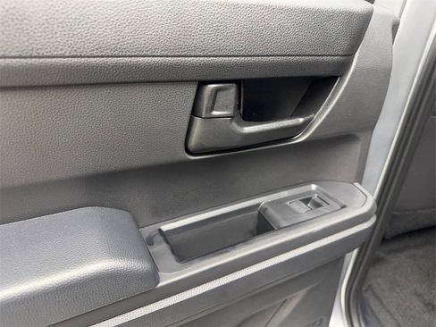 Used 2025 Toyota Tacoma SR5 image 39